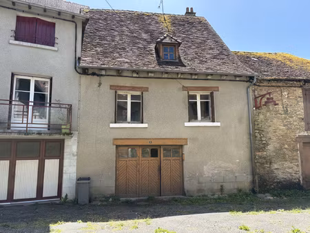 coussac bonneval jolie maison de bourg à rénover de 3 pièces
