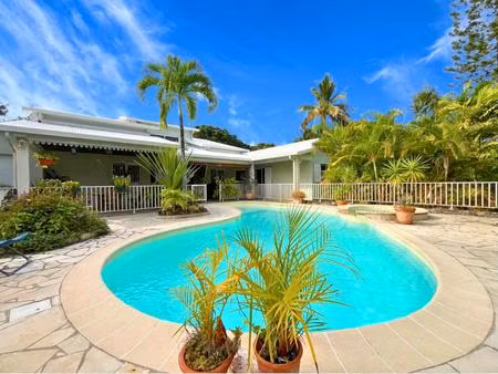 villa t4 + bureau a vendre a la riviere saint louis de la reunion