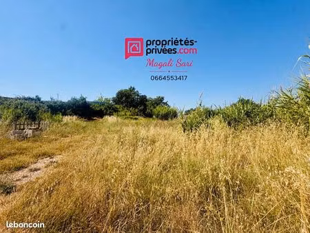 terrain 2 435 m² salindres