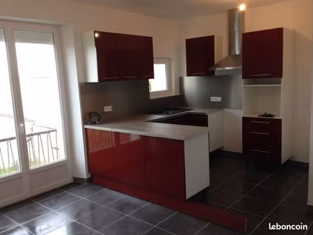 appartement rez de jardin avec extérieur proche centre clinical
