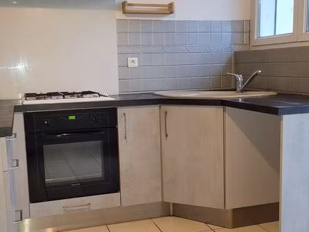 dépendance rénovée de 68m2 de type maison  dans un ancienne ferme