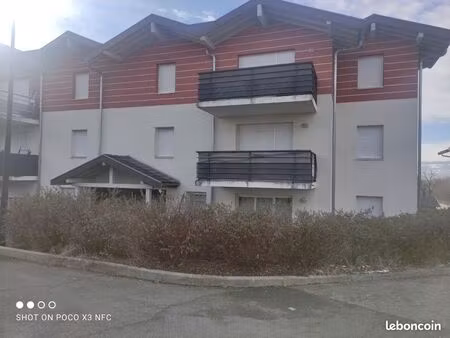 appart t2 meublé avec piscine