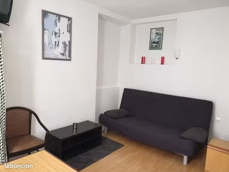 studio meublé  metro commerce paris 15eme