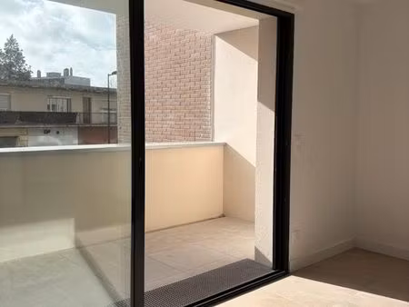 t1 climatisé avec terrasse et parking – bordeaux caudéran
