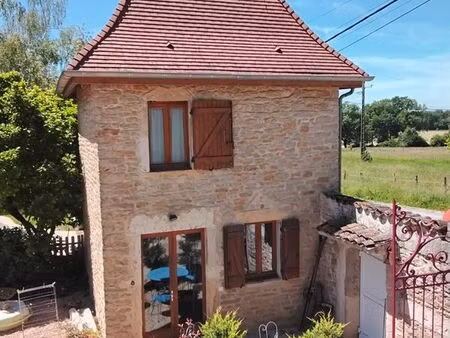 loue à céyzériat pigeonnier meublé 32m2 460 euros ttc