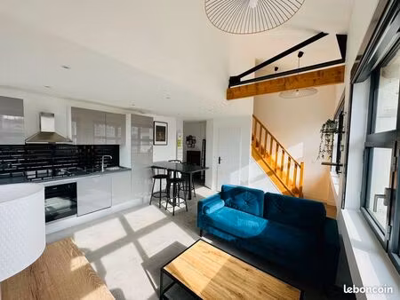 joli duplex t2 meublé à st etienne