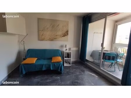 studio cabine meublé climatisé la grande motte - quartier couchant - accès direct à la mer