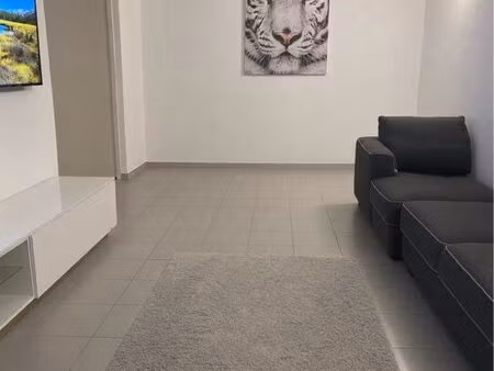 ? sous location- t2 semi meublé