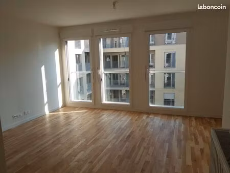 appartement massy 2 pièces de 44 05 m2 879 cc