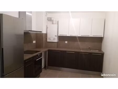 loue joli appartement type t2