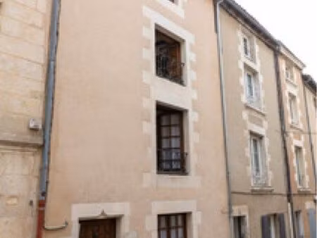 résidence de coliving féminin premium au cœur de poitiers – chambres et studio meublés ave