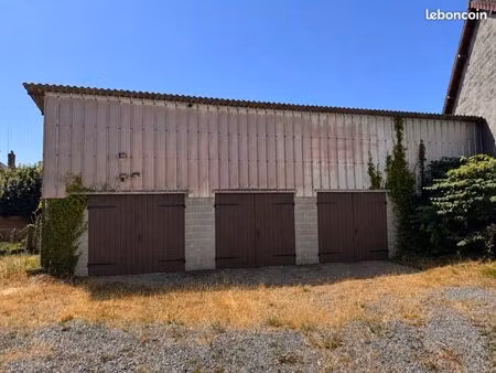 garage / box dans le centre de la souterraine