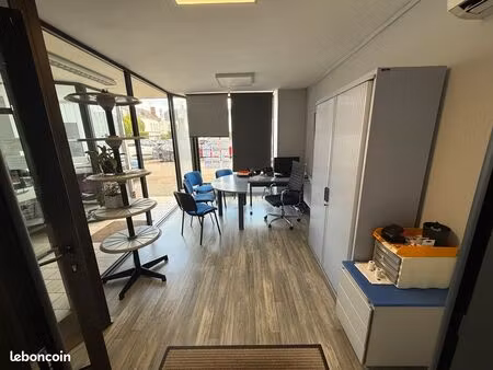 local professionnel - le neubourg