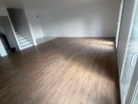 grande maison avec isolation + garage