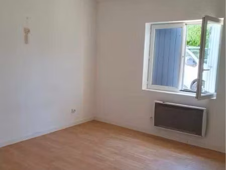 maison 3 chambres et terrain 900 m2 sans vis à vis