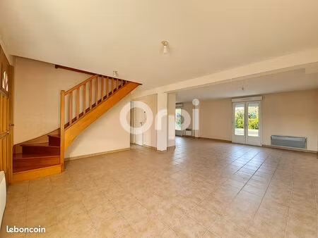 maison 5 pièces 104 m²