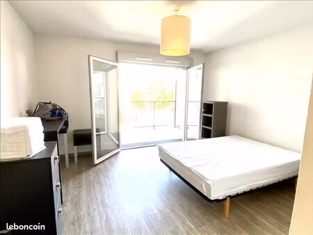 studio 1 pièce 26 m²