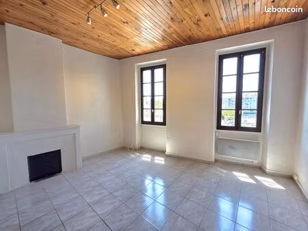 studio 1 pièce 34 m²