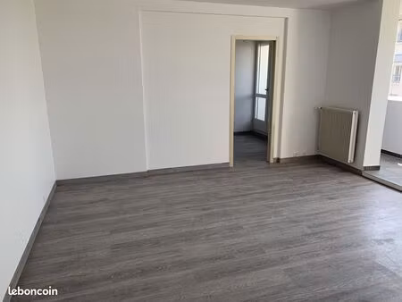 a louer appartement 3/4 pièces