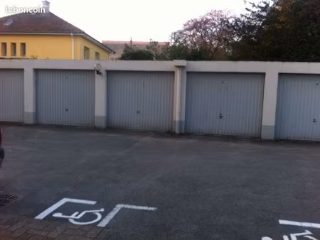 garage disponible de suite