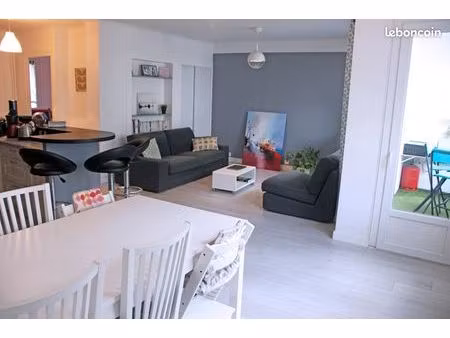 appartement t3 meublé - 80m2 – hypercentre - place de stationnement