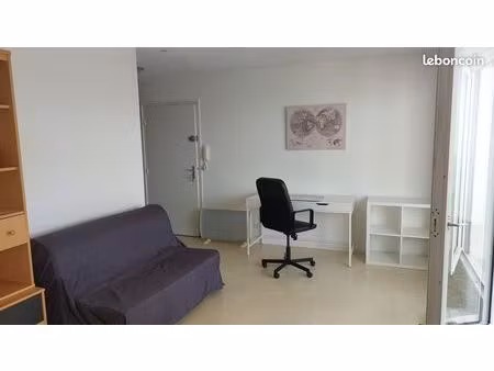 location studio meublé pour étudiant(e)