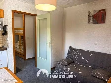 studio 1 pièce 26 m²