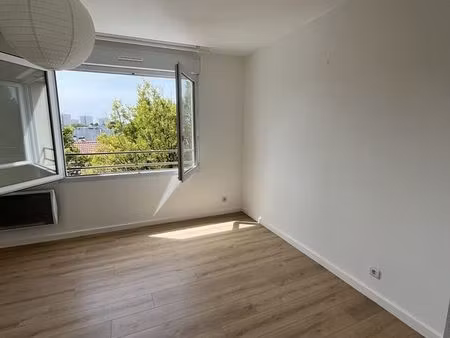 studio 1 pièce 23 m²