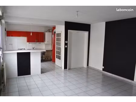 appartement t2 en rdc 50m² place de parking