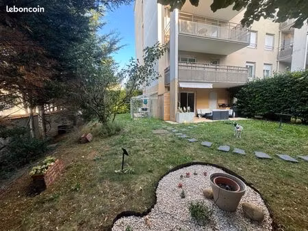 appartement avec jardin à louer - villeurbanne