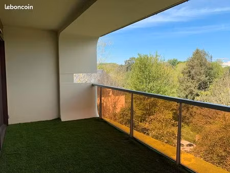 studio 1 pièce 32 m²
