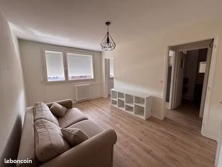 studio 1 pièce 34 m²