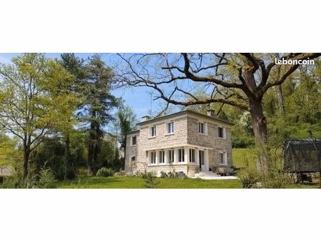 location maison familiale 200m2