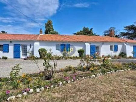 vente maison aux moutiers-en-retz (44760) : à vendre / 109m² les moutiers-en-retz