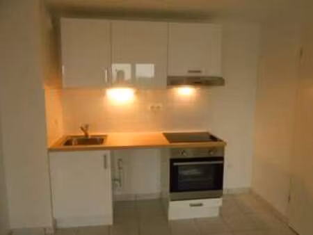 location appartement 3 pièces à saint-herblain bourg-solvardière-pelousière (44800) : à lo