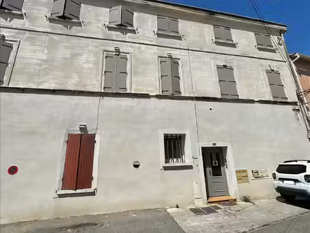 cabannes - appartement 3 pièces