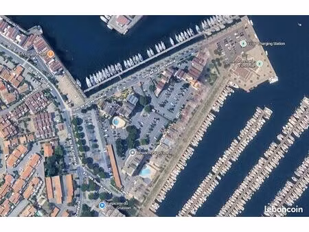 bel appartement avec piscines gruissan