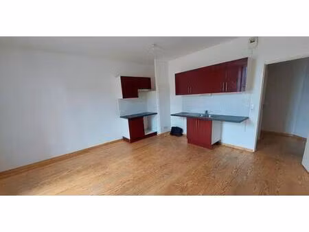 appartement t3 langon - 76 m2 - 700 euros ttc