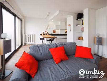 appartement 2 pièces  grand balcon  vue degagée