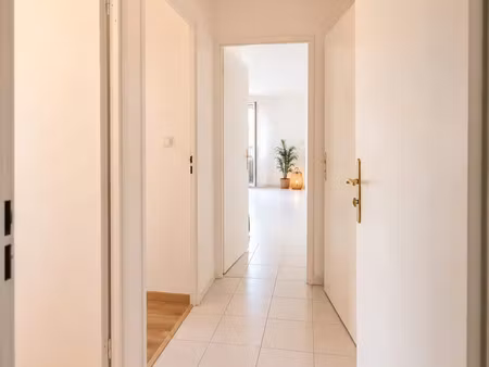 3 pièces 63 m² terrasse 20 m²  piscine et double parking
