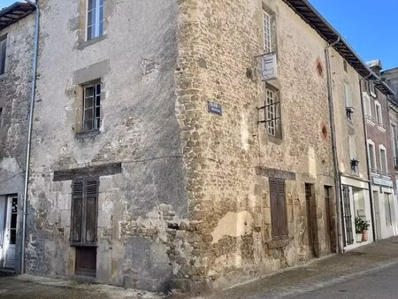 maison de ville à châteauponsac (87290)