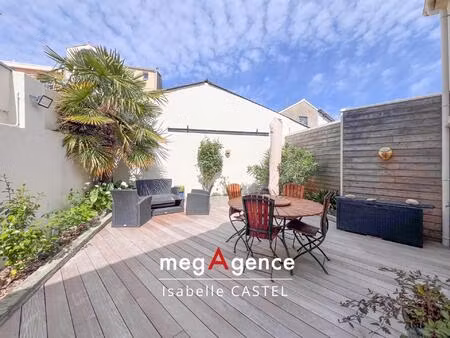 coup de cœur : maison entièrement rénovée au cœur des les sables-d'olonne avec terrasse et