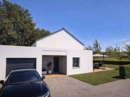 vente maison à sainte-pazanne (44680) : à vendre / 90m² sainte-pazanne