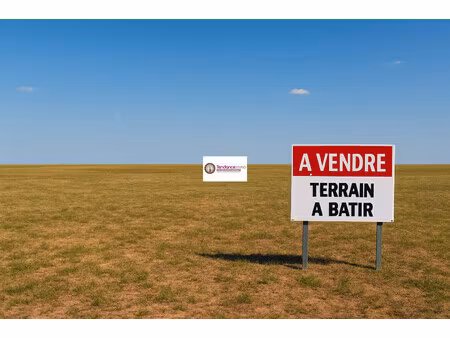 terrain à bâtir de 3137 m² – secteur le mêle sur sarthe
