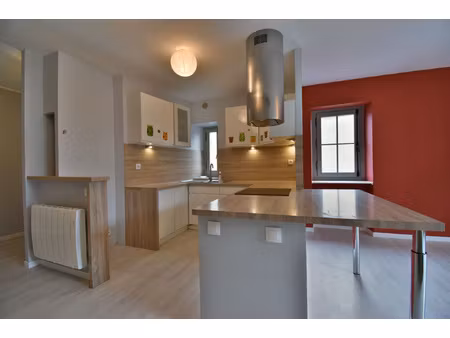 appartement t3 rénové en duplex