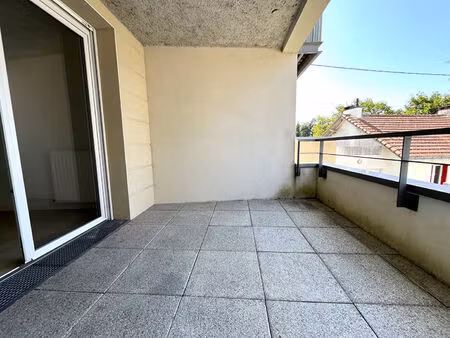 appartement saint herblain  une chambre