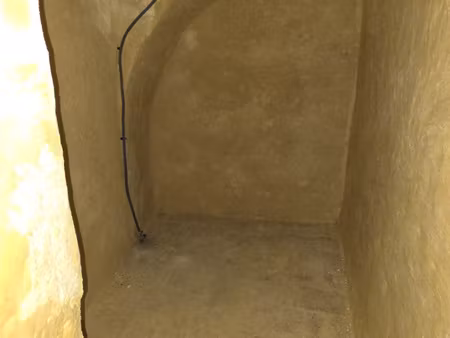 cave 30m2 ecusson electricite
