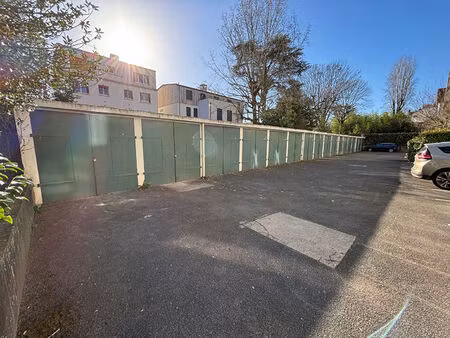 issy les moulineaux - box fermé