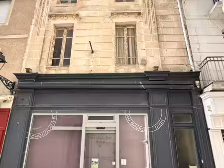 murs commerciaux - sous compromis