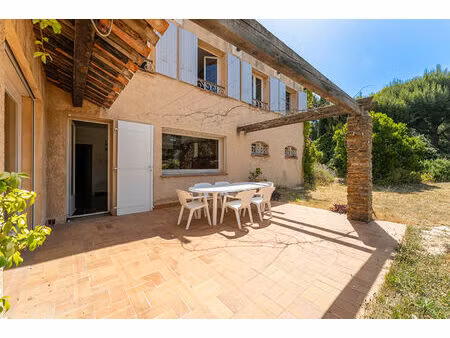 a vendre - maison barqueroute bord de mer - carry le rouet 7 pièce(s) 350 m2